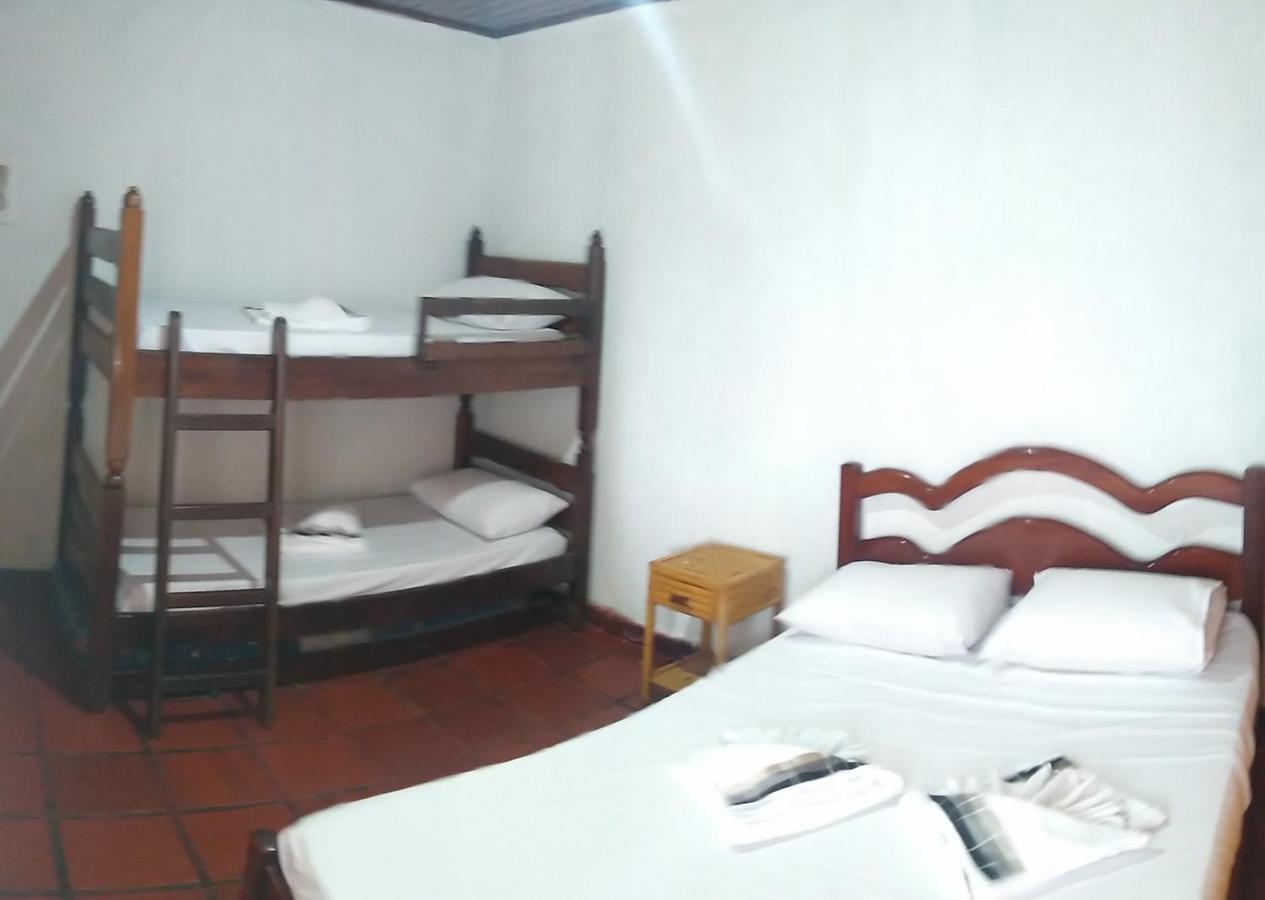 Pousada Ramos Na Areia Hotel Itanhaem Exterior photo