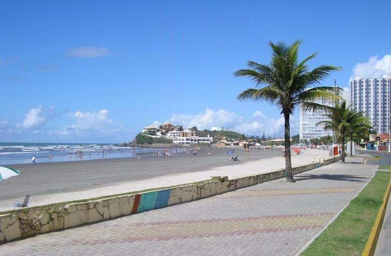 Pousada Ramos Na Areia Hotel Itanhaem Exterior photo